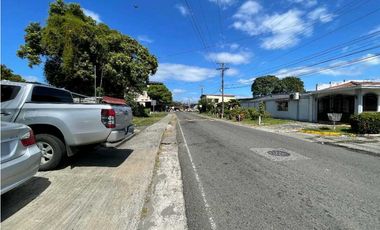 VENTA TERRENO CON GALERA EN JUAN DIAZ