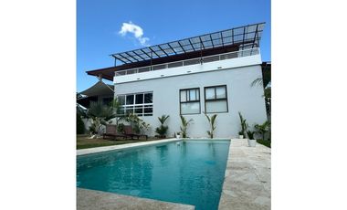 Costa Esmeralda, residencia para disfrutar en familia o inversión