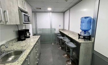 OFICINA AMUEBLADA EN ALQUILER PH OCEANIA BUSINESS CENTER
