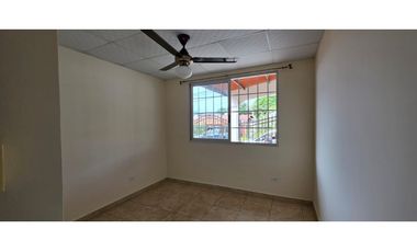 ARRAIJAN / BRISAS DEL GOLF / 3 HABITACION / 315M / TERRAZA / VACIA