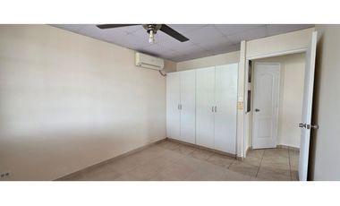 ARRAIJAN / BRISAS DEL GOLF / 3 HABITACION / 315M / TERRAZA / VACIA