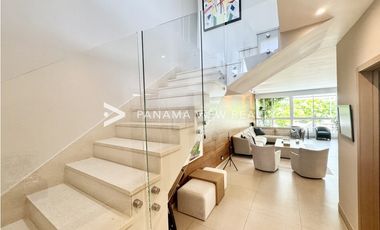 THE GROVE / SANTA MARIA / VENTA