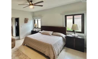 Costa Sur, 625m2 4 rec remodelado a solo $650K