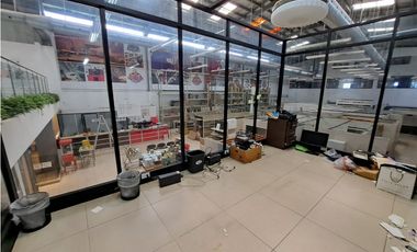 ALQUILER Y VENTA LOCAL 2.500M2  3 NIVELES TUMBA MUERTO CP