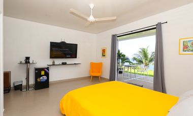 Lujosa villa a la venta, con vista al mar Y piscina, en Panamà.