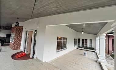 COLON / PUERTO PILON /  700M2 / 2 HABITACIONES / PISCINA