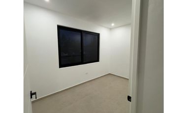 CERRO AZUL / 1000 M2 / CASA MODERNA CON PISCINA / 3 HABITACIONES JC