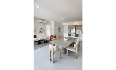 Alquiler Apartamento Amoblado en Santa María, Edificio Village Center