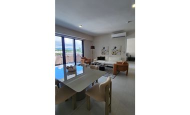 Alquiler Apartamento Amoblado en Santa María, Edificio Village Center