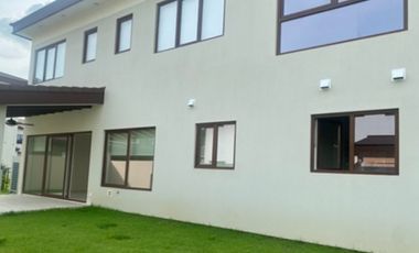 Santa Maria, casa de lujo 4 rec a solo $4883