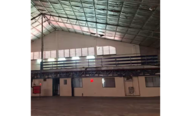 Parque lefevre , galera 1,000m2 a solo $7600