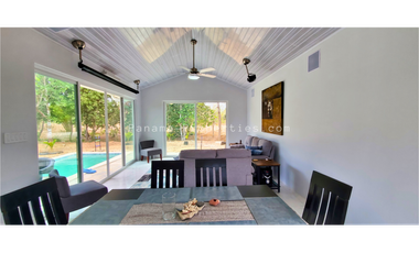 Exquisita Casa, recién construida en Pedasi .