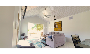Exquisita Casa, recién construida en Pedasi .