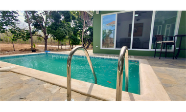 Exquisita Casa, recién construida en Pedasi .