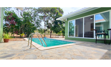 Exquisita Casa, recién construida en Pedasi .