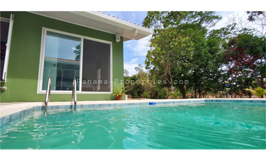 Exquisita Casa, recién construida en Pedasi .