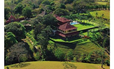 Lujosa Villa de Ensueño, en Los Destiladeros de Pedasi.