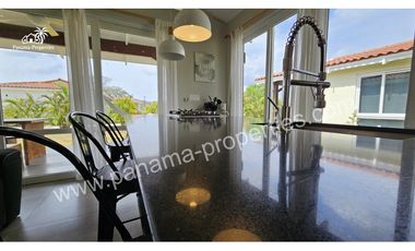 Fascinante Villa en Blue Playa Venao.