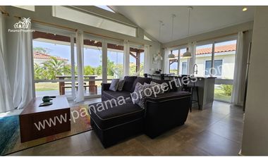 Fascinante Villa en Blue Playa Venao.