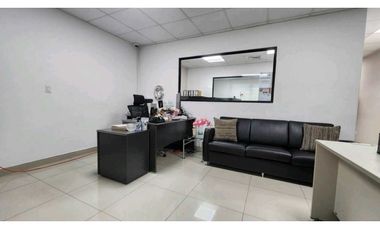 ALQUILER DE OFICINA AMOBLADA EN OBARRIO 63m