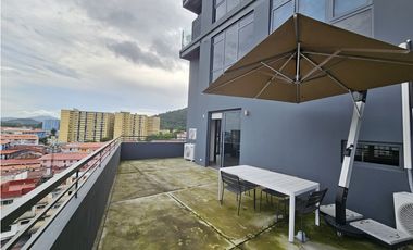 Apartamento Moderno de 2 habit con Terraza en Casco Viejo, Panamá
