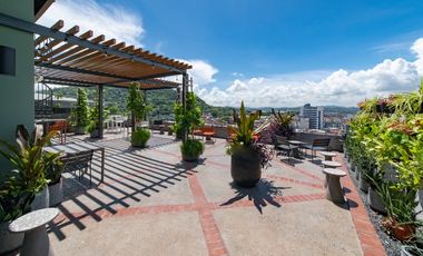 Apartamento Moderno de 2 habit con Terraza en Casco Viejo, Panamá