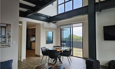 Apartamento Moderno de 2 habit con Terraza en Casco Viejo, Panamá