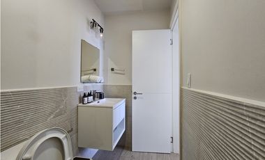 Apartamento Moderno de 2 habit con Terraza en Casco Viejo, Panamá