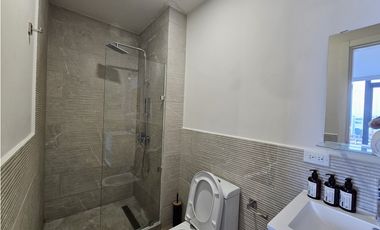 Apartamento Moderno de 2 habit con Terraza en Casco Viejo, Panamá