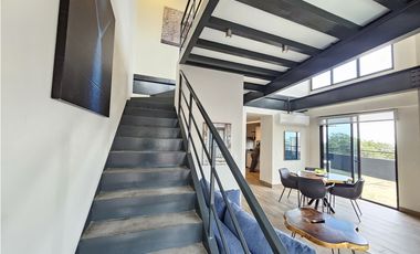 Apartamento Moderno de 2 habit con Terraza en Casco Viejo, Panamá