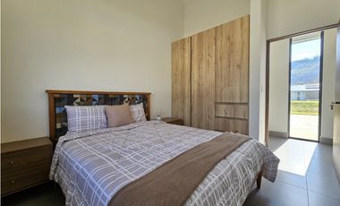 Nueva Casa de Tres Habitaciones – Cañas / Playa Venao