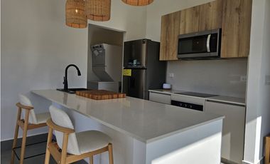 Nueva Casa de Tres Habitaciones – Cañas / Playa Venao