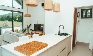 Nueva Casa de Tres Habitaciones – Cañas / Playa Venao