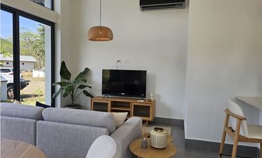 Nueva Casa de Tres Habitaciones – Cañas / Playa Venao