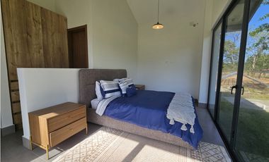 Nueva Casa de Tres Habitaciones – Cañas / Playa Venao