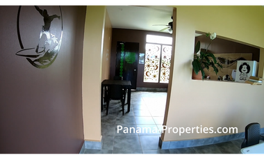 Hostal/Hotel con Vista al Mar en Venta Pedasi, Ofrece Financiamiento.