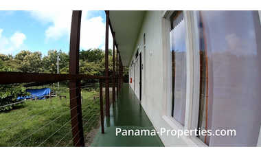 Hostal/Hotel con Vista al Mar en Venta Pedasi, Ofrece Financiamiento.