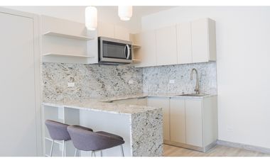 Lujoso Apartamento en Costa del Este, Oportunidad de Inversión