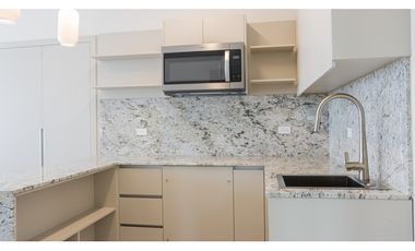 Lujoso Apartamento en Costa del Este, Oportunidad de Inversión