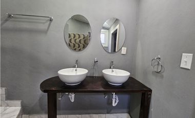 Casa de 2 Recámaras y 2 Baños – Viva o Invierta en el Centro de Pedasí