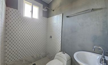 Casa de 2 Recámaras y 2 Baños – Viva o Invierta en el Centro de Pedasí