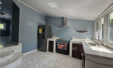 Casa de 2 Recámaras y 2 Baños – Viva o Invierta en el Centro de Pedasí