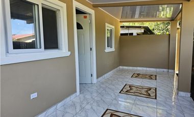 Casa de 2 Recámaras y 2 Baños – Viva o Invierta en el Centro de Pedasí