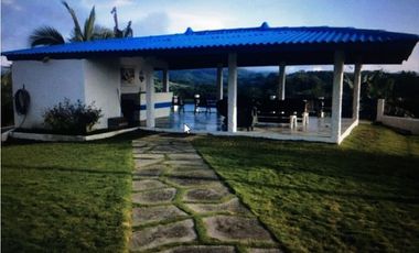 ¿Buscas diversificar tu inversión fuera de Colombia? Colón!