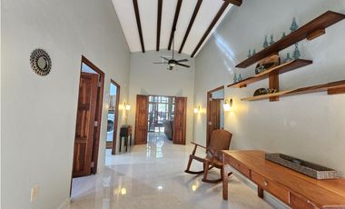 Casa Estilo Artesanal en Pedasí – Lista para Mudarse