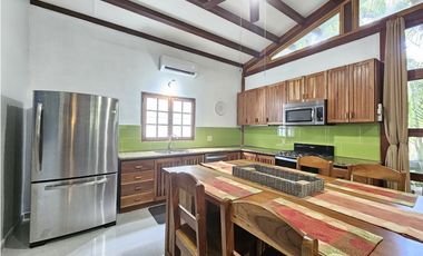 Casa Estilo Artesanal en Pedasí – Lista para Mudarse