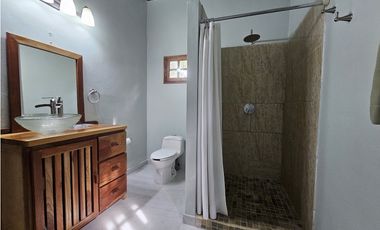 Casa Estilo Artesanal en Pedasí – Lista para Mudarse