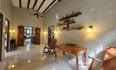 Casa Estilo Artesanal en Pedasí – Lista para Mudarse