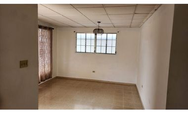 VENDO CASA Urbanizacion Parque del Oeste