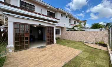 Casa en venta Res. Corona Gardens-Betania